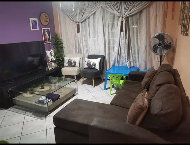 2 BEDROOM APARTMENT FOR SALE IN EMPANGENI CENTRAL